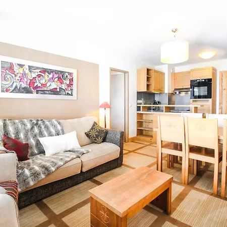 2 Bed In And Out Luxury In 5 Star Apartment
