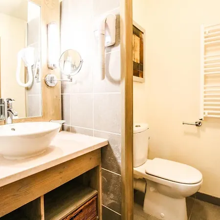 2 Bed In And Out Luxury In 5 Star Apartment *