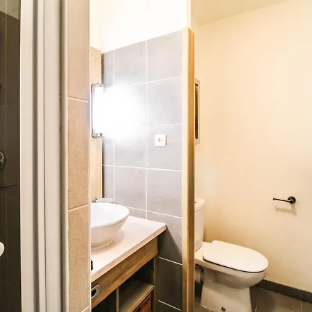 Apartment 2 Bed In And Out Luxury In 5 Star